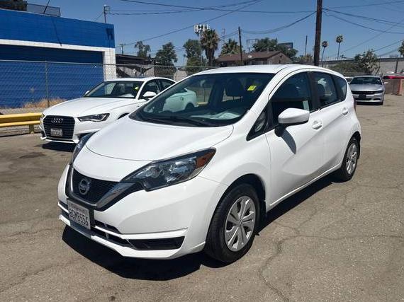 NISSAN VERSA NOTE 2018 3N1CE2CP4JL371785 image